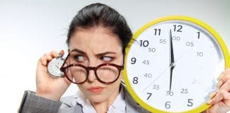 Cum te poate ajuta o aplicație pontaj pentru a ține evidența orelor lucrate