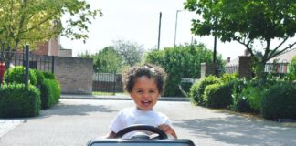 Avantajele nebanuite ale masinutelor electrice pentru copii