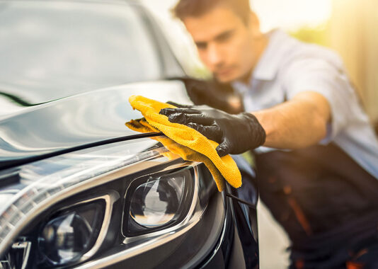 Cum poti proteja vopseaua auto de soarele arzator?