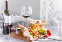 Cum să asociezi mâncarea grecească cu vinul