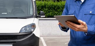 Cum Ajută Dispozitivele de Monitorizare GPS la Reducerea Costurilor