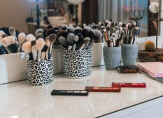 Iana Willkofer – Makeup Store produse profesionale machiaj