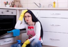 Cum se curăță corect interiorul unui cuptor electric?