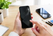 Cum îți dai seama că iPhone-ul tău are nevoie de un ecran nou și la ce să fii atent când îl schimbi