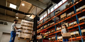 Rafturile Cantilever: Soluția eficientă pentru depozitarea și gestionarea produselor lungi și grele Rafturile Cantilever: Soluția eficientă pentru depozitarea și gestionarea produselor lungi și grele