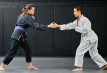 Puterea Încrederii: Cum Îți Poate Transforma Viața Un Curs de Autoapărare curs de autoaparare